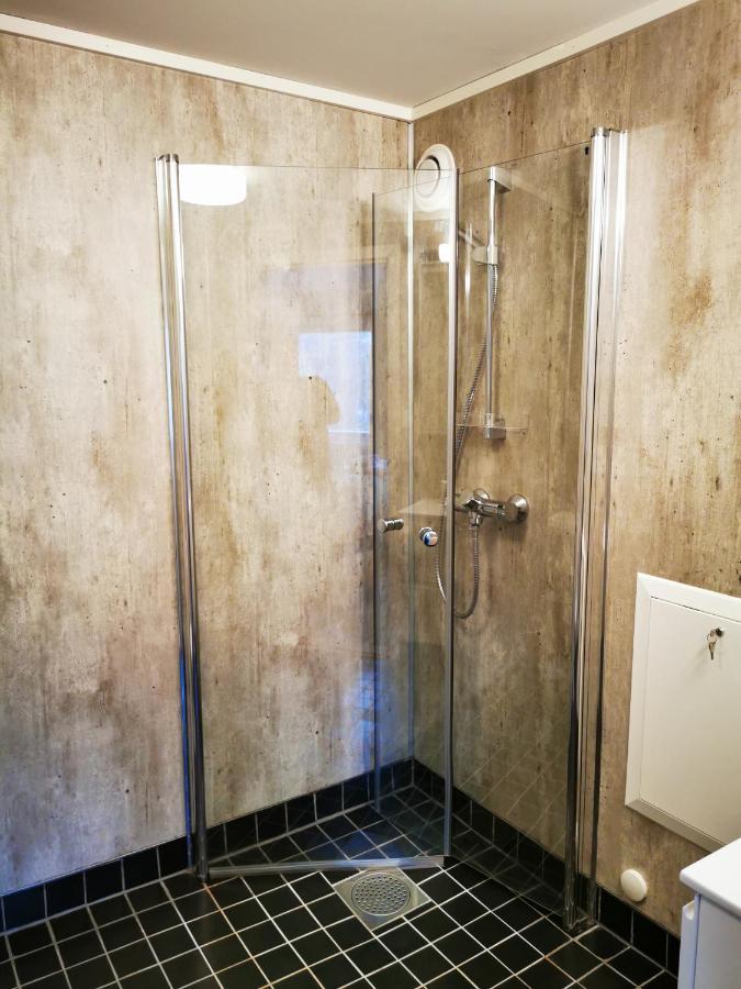 Hotel Henningsvaer Guesthouse